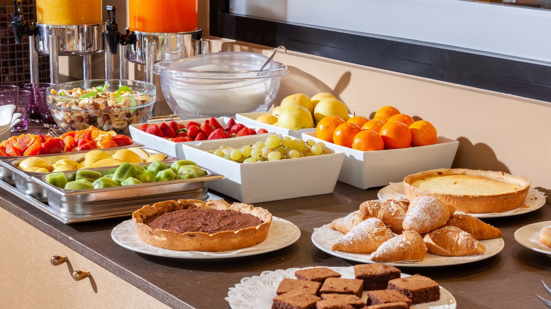 Why choose a hotel that includes breakfast?