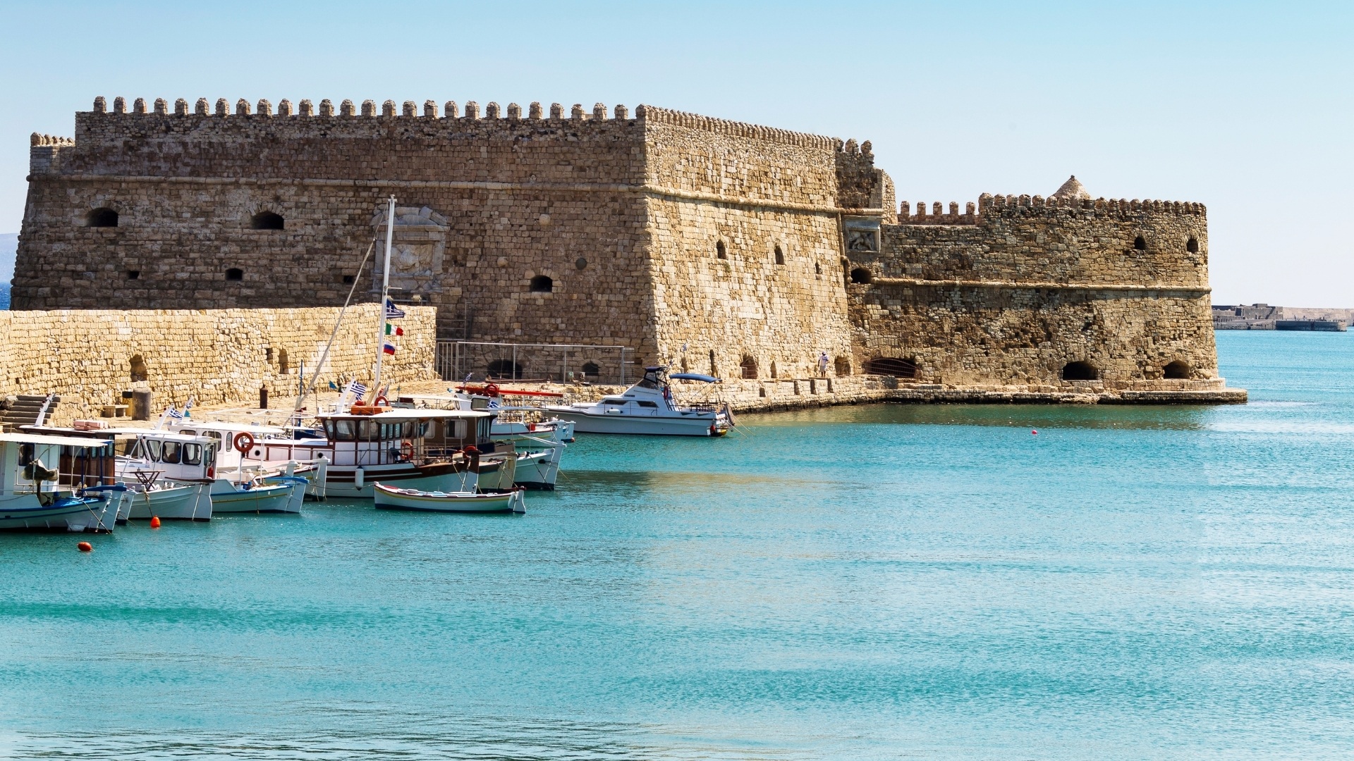 How to spend a summer day in Heraklion